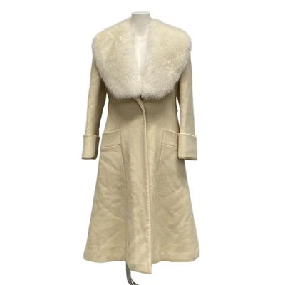 Auth GUCCI - 732819 Cream Outer fabric] Wool [Padding] Polyester Women's Coat - Image 1 of 4