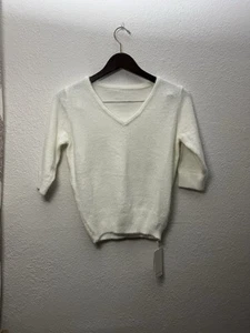 NWT Commense 3/4 Sleeve Front V-Neck Knit Sweater Cream Women's Size M - Picture 1 of 9