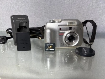 Olympus Camedia C5000 5 MP Digital Camera With Media, Battery and Charger - Image 1 of 4