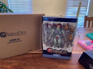 SUPER 7 THUNDERCATS Classics Ultimates LION-O ( Hook Mountain Ice ) SDCC  - Picture 1 of 5