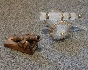 2 Vintage Cannons 1 Spanish Military Canon De Sitio Siglo XVI Brass Wood 1 Resin - Picture 1 of 9