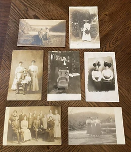 ~ Lot von 7 Postkarten Anfang 1900’er Jahre, Mix aus Familie, Frauen & Kindern. - Bild 1 von 6