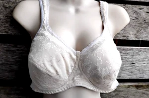 Playtex 18 Hour Bra Wireless Unpadded 42B 4745 - Picture 1 of 6