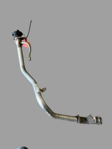 Range Rover Evoque 12-17 OEM Fuel Tank Filler Neck W/Cap LR045110 - Picture 1 of 4