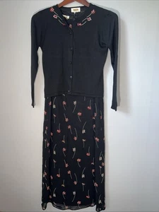 Schwarzes gefüttertes Etuikleid mit Seide bestickt Cardigan Talbots 4p USA mit Blumenmuster - Bild 1 von 13