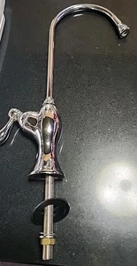 Kinetico~ Mini grifo de cocina Victoria cromado pulido palanca única ¡Buen estado! - Imagen 1 de 4
