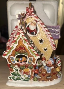 Casa iluminada de porcelana de lujo Sugarplum Valley edición limitada Santa Claus - Imagen 1 de 17