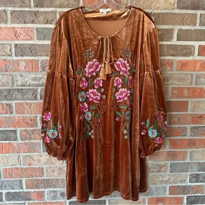 Vestido túnica Umgee Plus terciopelo bordado manga abullonada 1XL - Imagen 1 de 10