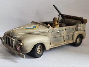 Automobile inglese con MG, WWII, 1/35, con conducente, parte top - Foto 1 di 10