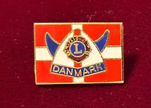 Lions Club Pin Vintage Denmark Danish Flag Danmark Viking Helmet New - Picture 1 of 2