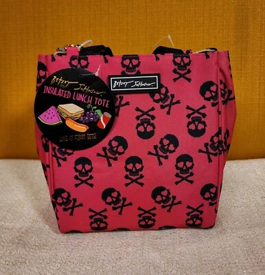 Bolso de almuerzo Betsey Johnson Skull Bones rosa con cremallera superior aislado NUEVO Foto 1 de 4