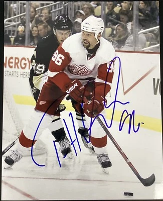Tomas Holmstrom Signed Photo 8x10 Hockey Detroit Redwings NHL Autograph TPG - Image 1 of 2
