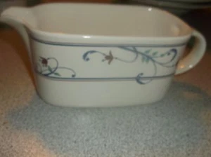 MIKASA INTAGLIO ANNETTE GRAVY BOAT - Picture 1 of 1
