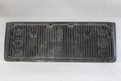 2019 2020 2021 2022 2023 RAM 1500 NEW STYLE TAILGATE PLASTIC TRIM 82215498A Foto 1 de 4