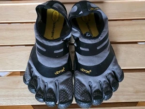 Scarpe da allenamento Vibram Fivefingers EL-X 16M0101 nere US 10,5 EU 44 comfort nudo - Foto 1 di 10