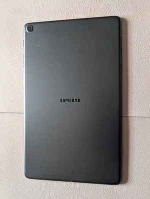 Galaxy Tab A SM-T510, 2019, Silber, 64GB, Android 11, ohne Kratzer - Bild 1 von 3