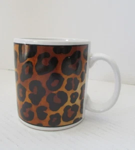TAZA DE CAFÉ SAKURA SERENGETI ANIMAL LEOPARDO ESTAMPADO GUEPARDO DISEÑADA POR SUE ZIPKIN - Imagen 1 de 4