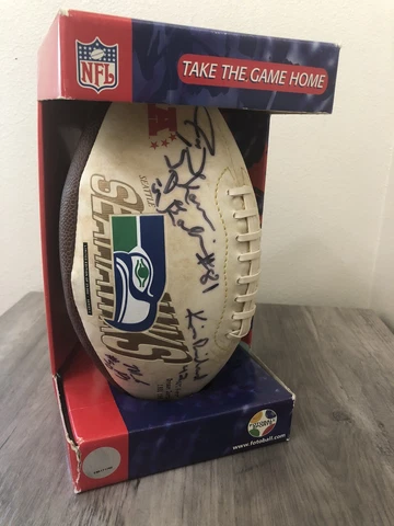 Seattle Seahawks AFC Western Division Vintage Football Limited Edition Signed !! Cover