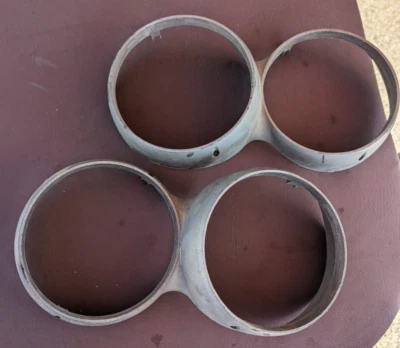 Par de biseles de faros envolvente Buick Riviera (GS) 1966 1967 p/n 1373815 16 Foto 1 de 3