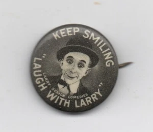 Película silenciosa 1920 Pinback de celuloide ""Ríete con Larry"" Comedias de Larry Semon - Imagen 1 de 2
