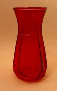 Vintage DPS 9” 'Ariel' Ruby Red Segment Pattern with Diamond Base Glass Vase - Picture 1 of 5