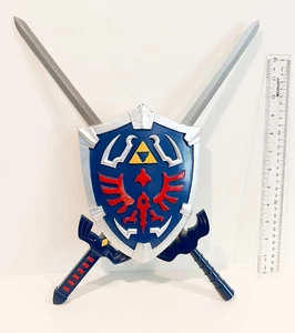 Legend of Zelda Hyrule Spada e Scudo Wall Art - Foto 1 di 5