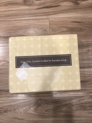 Madison Park Rayon Bamboo Natural Cooling Breathable Cotton Blanket-Sage Green - Image 1 of 4