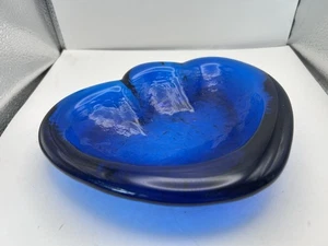 Vtg Blenko Blue Bear Paw Heart Ashtray Trinket Dish 7.25”x 6.25” - Picture 1 of 6
