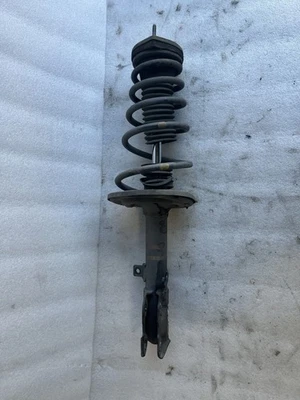 2015 LEXUS ES300H RIGHT PASSENGER SIDE FRONT STRUT SPRING 48510-80582 Foto 1 de 4