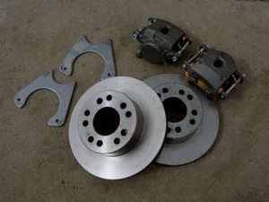KIT DE CONFIGURACIÓN DE FRENO DE DISCO TRASERO FORD 9" - FORD - CHEVY - Imagen 1 de 1