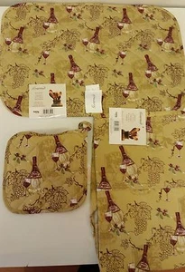 4 pc. Kitchen Cotton SET: 2 Placemats, 1 Pot Holder & 1 Apron, GRAPES by Safdie - Picture 1 of 17