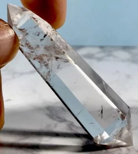 Natürlicher Vogel Stil Quarz Kristall Spitze roher grober Edelstein + Samt Geschenktüte - Bild 1 von 6