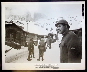 1958 Adiós a las armas - Rock Hudson Primera Guerra Mundial R1963 foto original de la película todavía 4 - Imagen 1 de 2