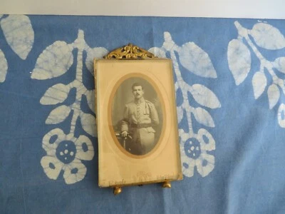 ancien grand cadre photo verre biseauté et support laiton 17.2 cm - Photo 1/4