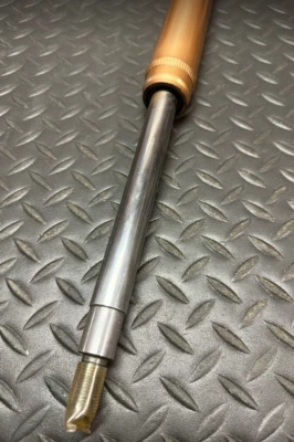 Cartucho de apoio de suspensão dianteiro ajustável a gás KYB - 765012 - Compatível com Nissan 300ZX 84-90 - Imagem 1 de 4