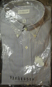 Van Huesen . LS, button-down collar black stripe NWT 60-40 cotton-polyster $16 - Picture 1 of 1