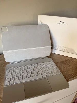 Apple Magic Keyboard für 13" iPad Pro, Weiß, Deutsches Layout, OVP Top Zustand - Bild 1 von 4