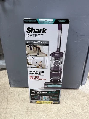 Aspiradora vertical PowerFins Shark Detect LA490 tecnología neutralizadora de olores autolimpiante Foto 1 de 4