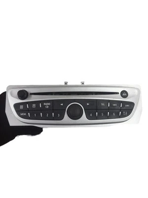 RENAULT MEGANE III Hatchback BZ0 Musik-Player mit GPS 281155040R 1.5 28785645 - Bild 1 von 4