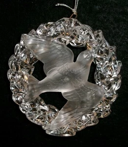 DOVE Frosted Ice Sculptor Acrylic New Old Stock 1987 3” round - Picture 1 of 3