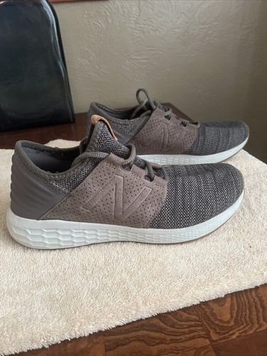 Scarpe da corsa New Balance fresche in schiuma Cruz V2 grigie lavorate a maglia 9 uomini indossate a malapena