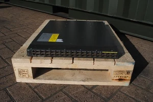 Switch Cisco UCS-FI-6332-U - ¡Envío gratuito al Reino Unido! - Imagen 1 de 2