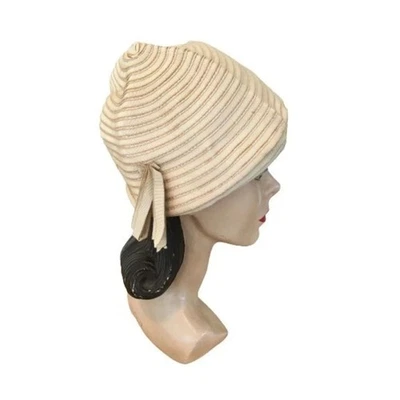 1960s Vintage Beige Cloche or Beret Hat - Image 1 of 4