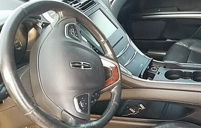 Bolsa de aire para rueda de conductor Lincoln MKZ 2013-2014 OEM LKQ Foto 1 de 4