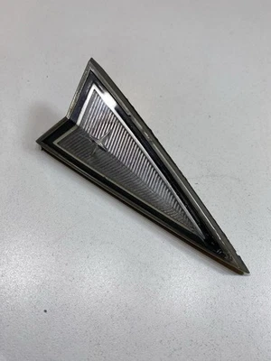 Pontiac Firebird 1977 78 179 1980 1981 transmisión automática cabezal punta de flecha emblema 499724 Foto 1 de 4