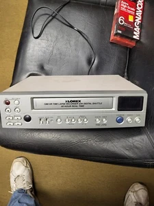 Lorex SG7964 Time Lapse Recorder with 40-hour Real Time With 2 New Tapes - Picture 1 of 4