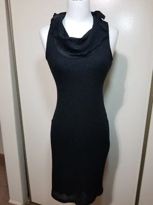 City Triangles 黑色尼龙氨纶 Lurex 针织无褶领毛衣连衣裙 — 第 1/4 张图片