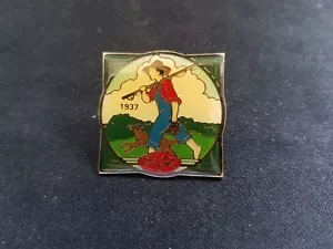 1937 COCA COLA PIN GONE FISHING COMMERATIVE PIN 1985 WILSON MARKETING PIN - Picture 1 of 2