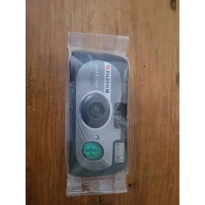 Fujifilm Quicksnap Disposable Camera 35mm - Picture 1 of 3
