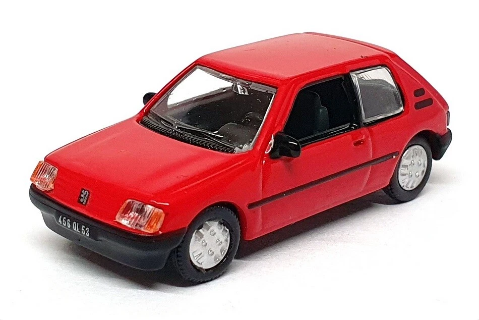 Norev 1/87 Scale 471732 - 1985 Peugeot 205 Xl - Red - Photo 1/4